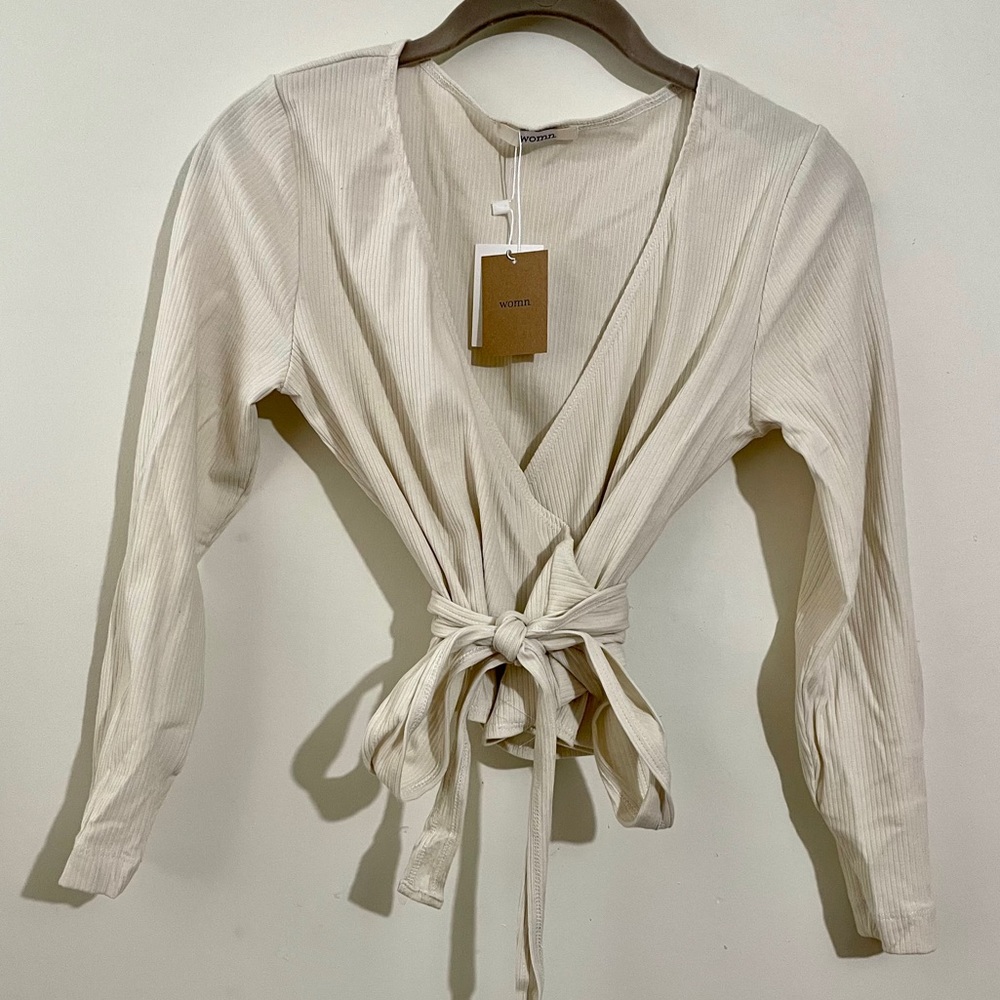 Womn. Nely Wrap Top